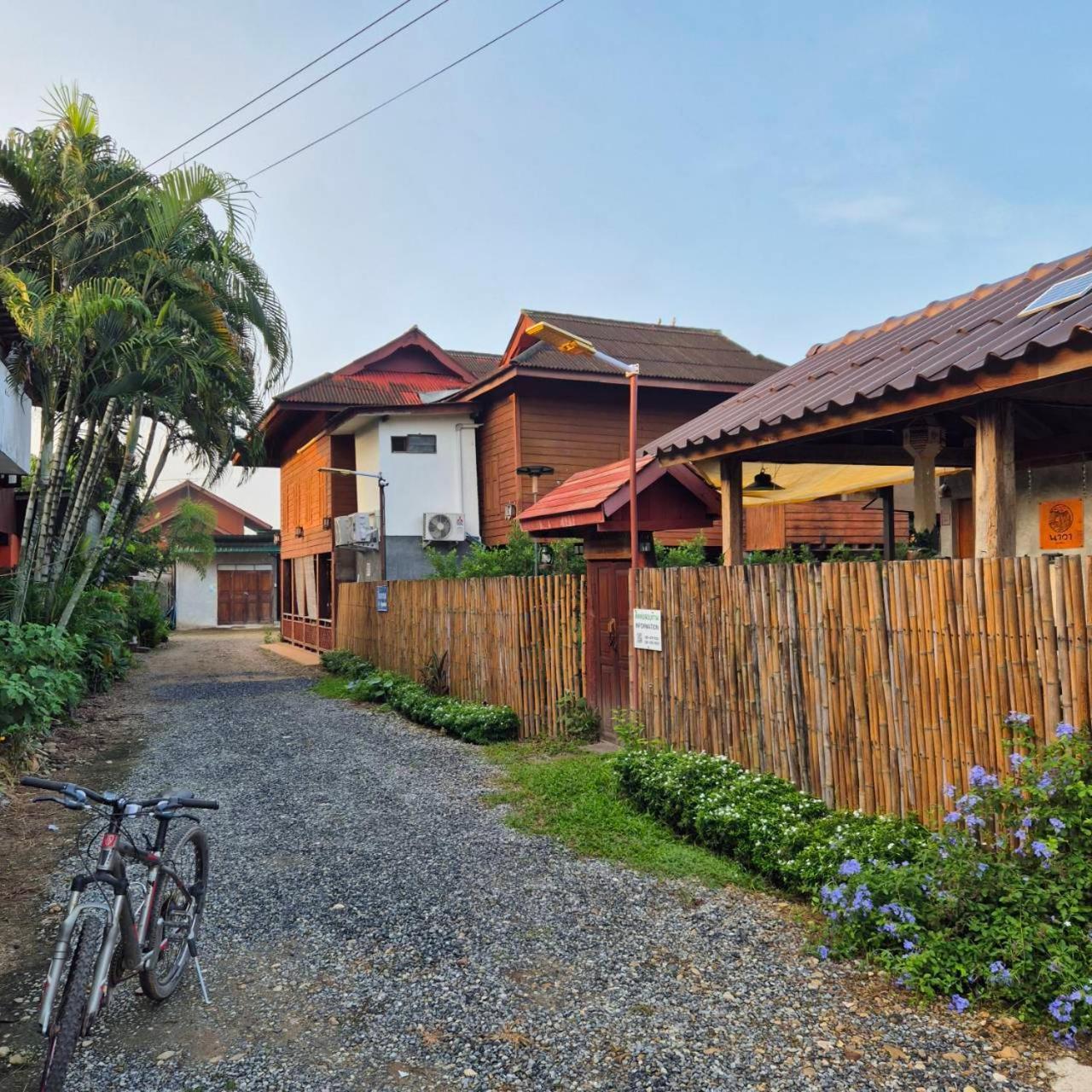 Kedthawa Homestay เฮือนเก็ดถะหวา Ban Cho Lae Buitenkant foto